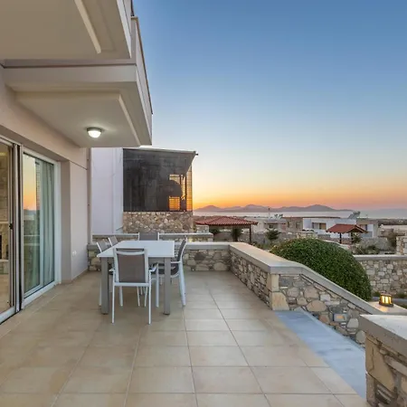 Alkis Dream With Jacuzzi Villa