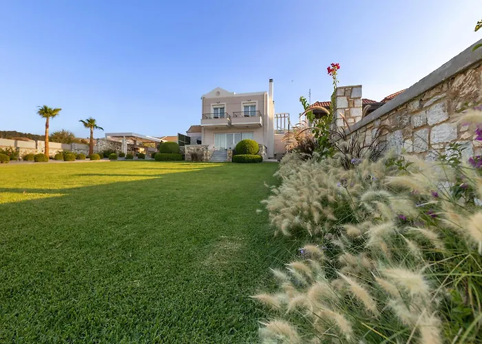 Alkis Dream With Jacuzzi Villa