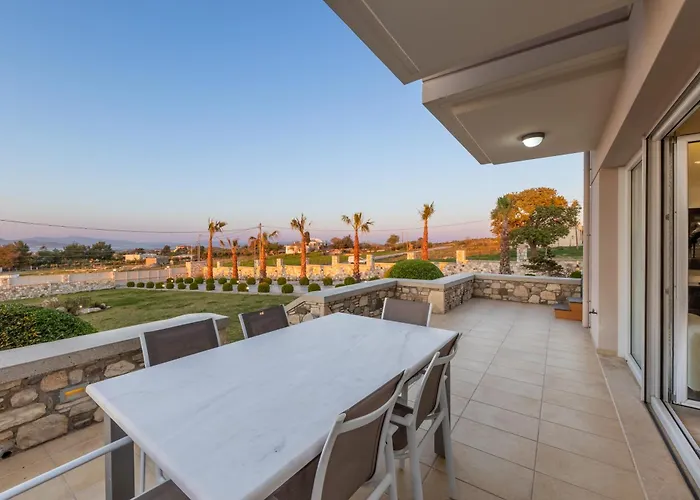 Alkis Dream With Jacuzzi Villa *